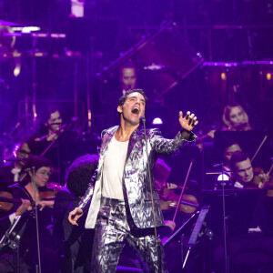 Exclusif - Mika Symphonique en concert à la Philharmonie de Paris avec l'Orchestre National d'Ile-de-France. Le 23 octobre 2021. L'enregistrement du concert sera diffusé le 22 décembre sur Culture Box puis sur France 5 © Cyril Moreau / Bestimage 