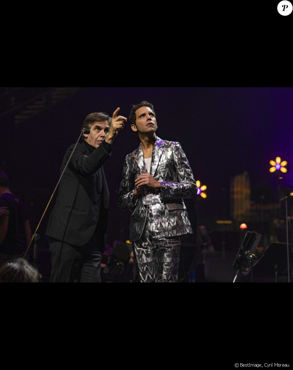 Exclusif - Mika Symphonique en concert à la Philharmonie de Paris avec l'Orchestre National d'Ile-de-France. Le 23 octobre 2021. L'enregistrement du concert sera diffusé le 22 décembre sur Culture Box puis sur France 5 © Cyril Moreau / Bestimage