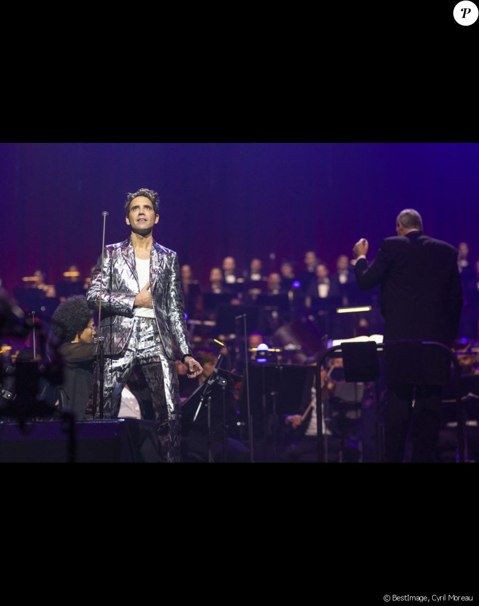 Exclusif - Mika Symphonique en concert à la Philharmonie de Paris avec l'Orchestre National d'Ile-de-France. Le 23 octobre 2021. L'enregistrement du concert sera diffusé le 22 décembre sur Culture Box puis sur France 5 © Cyril Moreau / Bestimage
