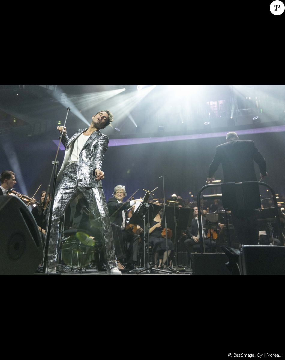 Exclusif - Mika Symphonique en concert à la Philharmonie de Paris avec l'Orchestre National d'Ile-de-France. Le 24 octobre 2021. L'enregistrement du concert sera diffusé le 22 décembre sur Culture Box puis sur France 5 © Cyril Moreau / Bestimage