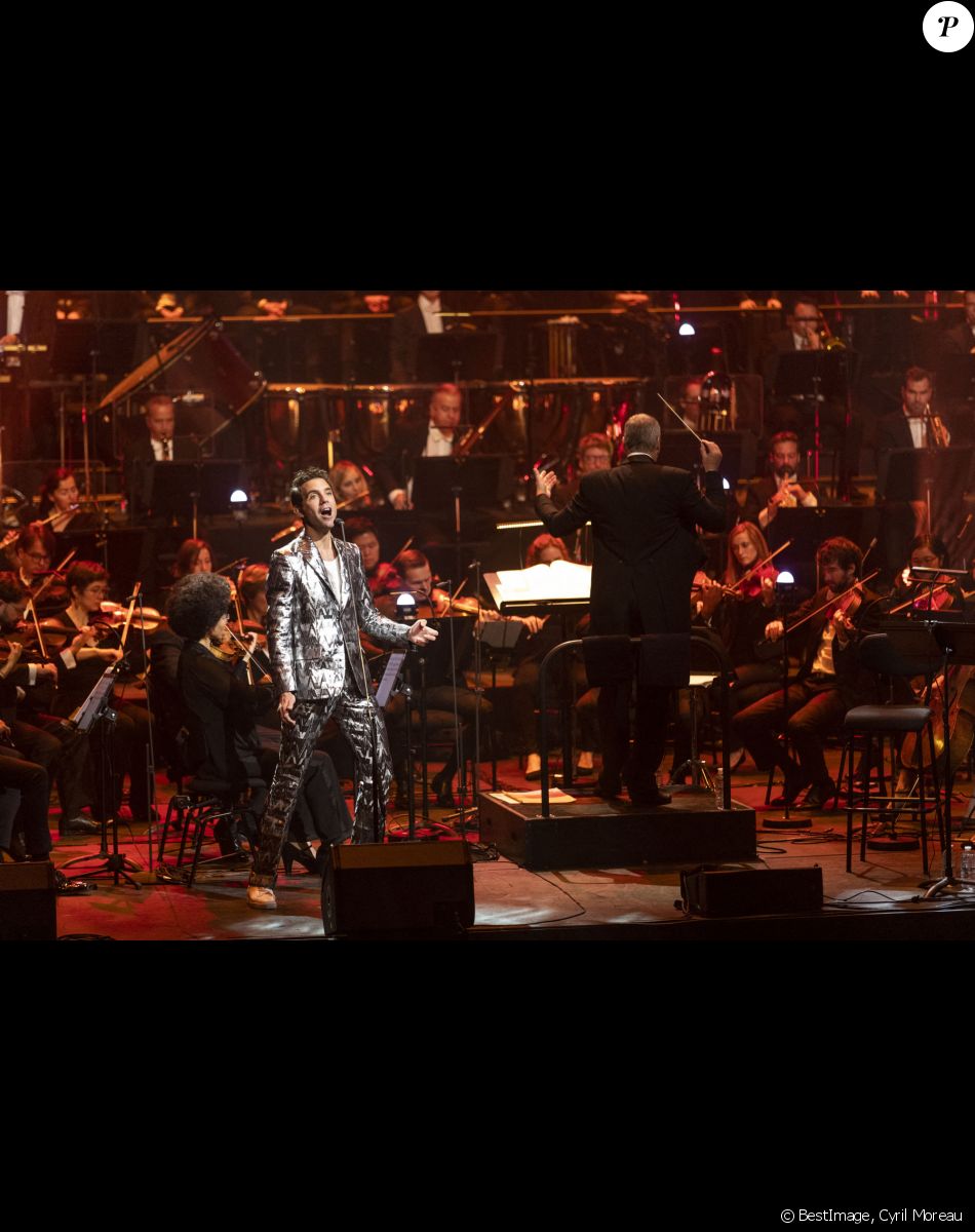 Exclusif - Mika Symphonique en concert à la Philharmonie de Paris avec l'Orchestre National d'Ile-de-France. Le 23 octobre 2021. L'enregistrement du concert sera diffusé le 22 décembre sur Culture Box puis sur France 5 © Cyril Moreau / Bestimage