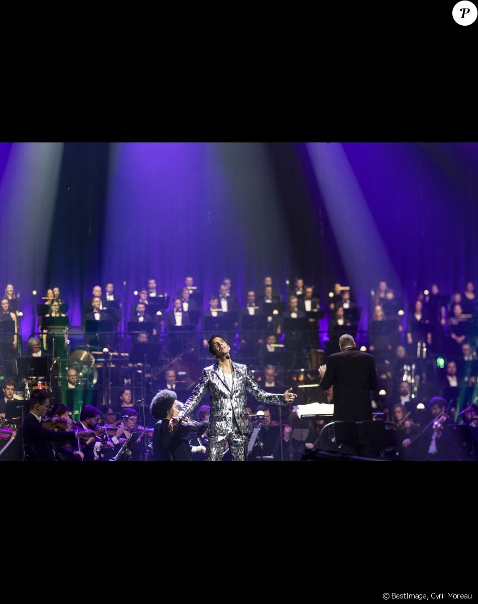 Exclusif - Mika Symphonique en concert à la Philharmonie de Paris avec l'Orchestre National d'Ile-de-France. Le 23 octobre 2021. L'enregistrement du concert sera diffusé le 22 décembre sur Culture Box puis sur France 5 © Cyril Moreau / Bestimage