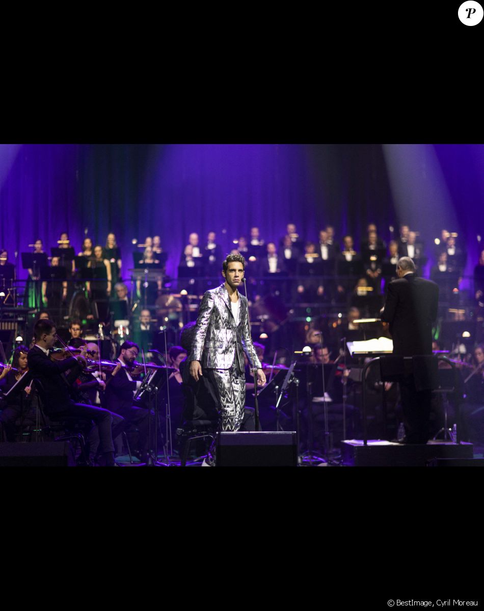 Exclusif - Mika Symphonique en concert à la Philharmonie de Paris avec l'Orchestre National d'Ile-de-France. Le 23 octobre 2021. L'enregistrement du concert sera diffusé le 22 décembre sur Culture Box puis sur France 5 © Cyril Moreau / Bestimage