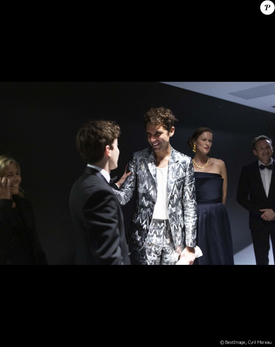 Exclusif - Claire Chazal, Le guitariste Thibaut Garcia,Ida Falk Winland - Mika est en backstage après son deuxième concert à la Philharmonie de Paris le 24 octobre 2021. © Cyril Moreau / Bestimage