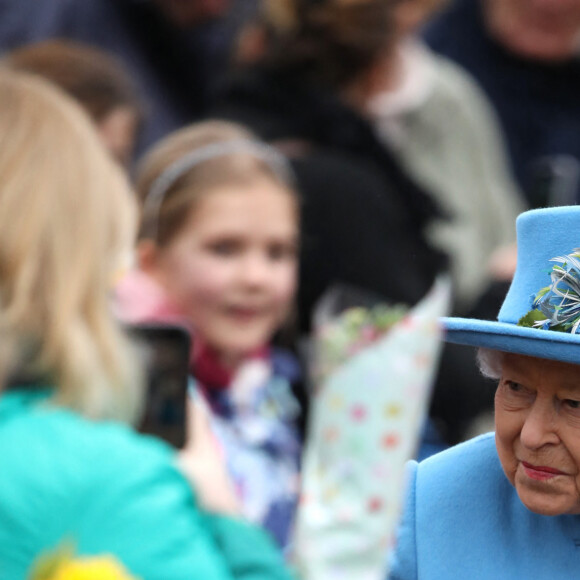 La reine Elizabeth II d'Angleterre vient assister à la messe dominicale en l'église Saint-Pierre & Saint-Paul à Sandringham. Le 2 février 2020.