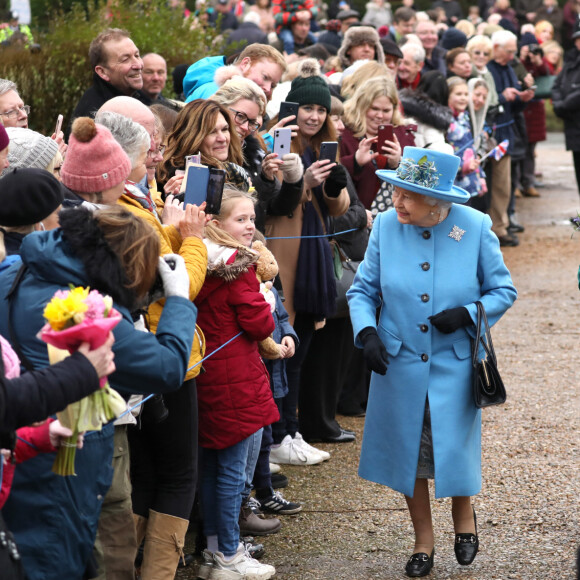 La reine Elizabeth II d'Angleterre vient assister à la messe dominicale en l'église Saint-Pierre & Saint-Paul à Sandringham. Le 2 février 2020 