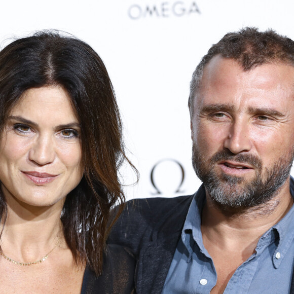Alexandre Brasseur et sa femme Juliette - Photocall de la soirée "Her Time" Omega à l'hôtel de Sully à Paris le 29 septembre 2017. © Cyril Moreau/Bestimage 