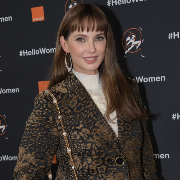 Frédérique Bel - Soirée "Hello Women" avec Orange à l' Elysée Montmartre à Paris le 1er décembre 2021. © Rachid Bellak/Bestimage