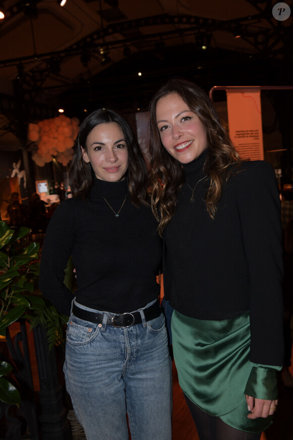 Alexandra Naoum, Dounia Coesens - Soirée "Hello Women" avec Orange à l' Elysée Montmartre à Paris le 1er décembre 2021. © Rachid Bellak/Bestimage