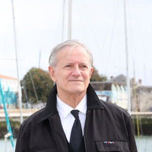 Francis Huster au photocall du téléfilm "Meutres sur les Iles" lors de la 23ème édition du Festival de la Fiction tv de la Rochelle 2021 à La Rochelle, France, le 15 septembre 2021. © Jean-Marc Lhomer / Bestimage 