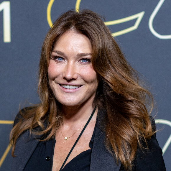 Carla Bruni-Sarkozy - Photocall du défilé Etam Live Show à l'Opéra Garnier à Paris © Tiziano Da Silva / Bestimage 