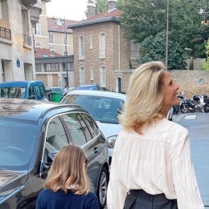 Sylvie Tellier le jour de la rentrée avec ses enfants