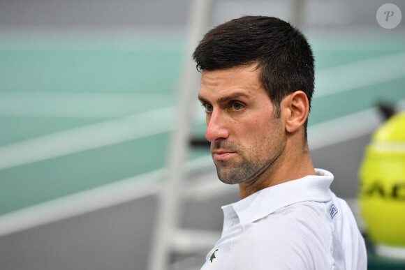 Novak Djokovic - Novak Djokovic remporte la finale homme du Rolex Paris Masters face à Daniil Medvedev le 7 novembre 2021. © Veeren/Bestimage