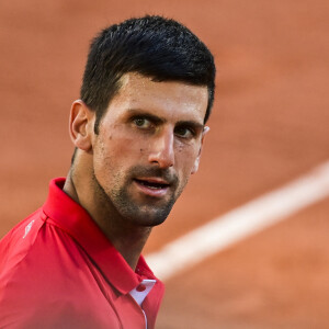 Novak Djokovic (srb) en fin de match - Finale hommes lors des internationaux de France Roland Garros à Paris le 12 juin 2021. JB Autissier / Panoramic / Bestimage