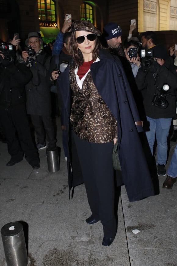 Juliette Binoche - Arrivéé au défilé de mode Haute-Couture printemps-été 2020 Armani Privé à Paris, le 21 janvier 2020. © Veeren Ramsamy-Christophe Clovis/Bestimage