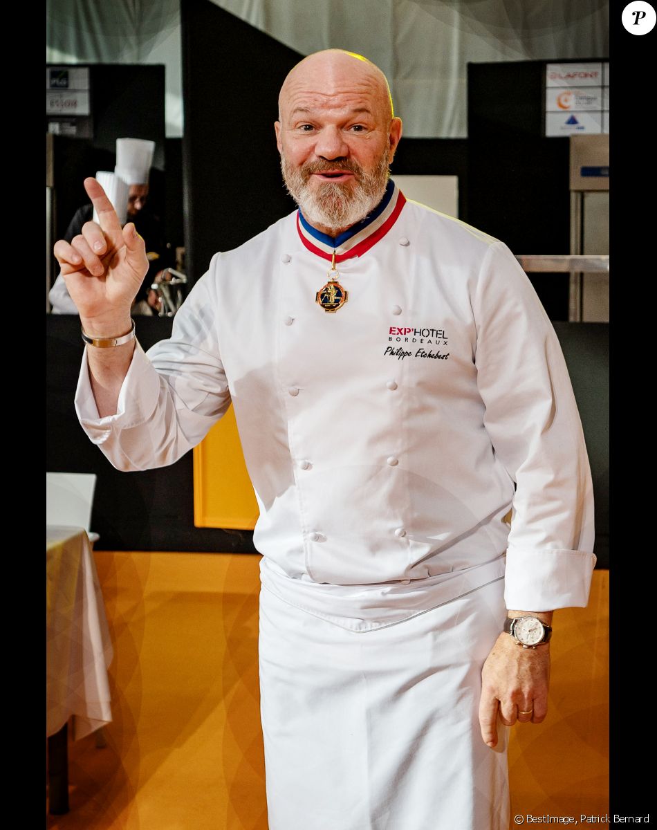 Exclusif - Philippe Etchebest préside le salon français de la restauration "Expotel" à Bordeaux. Il dirige aussi la journée des chefs et sa compétion regroupant 22 Etoiles sur l'évènement, le 25 Novembre 2019. © Patrick Bernard/ Bestimage