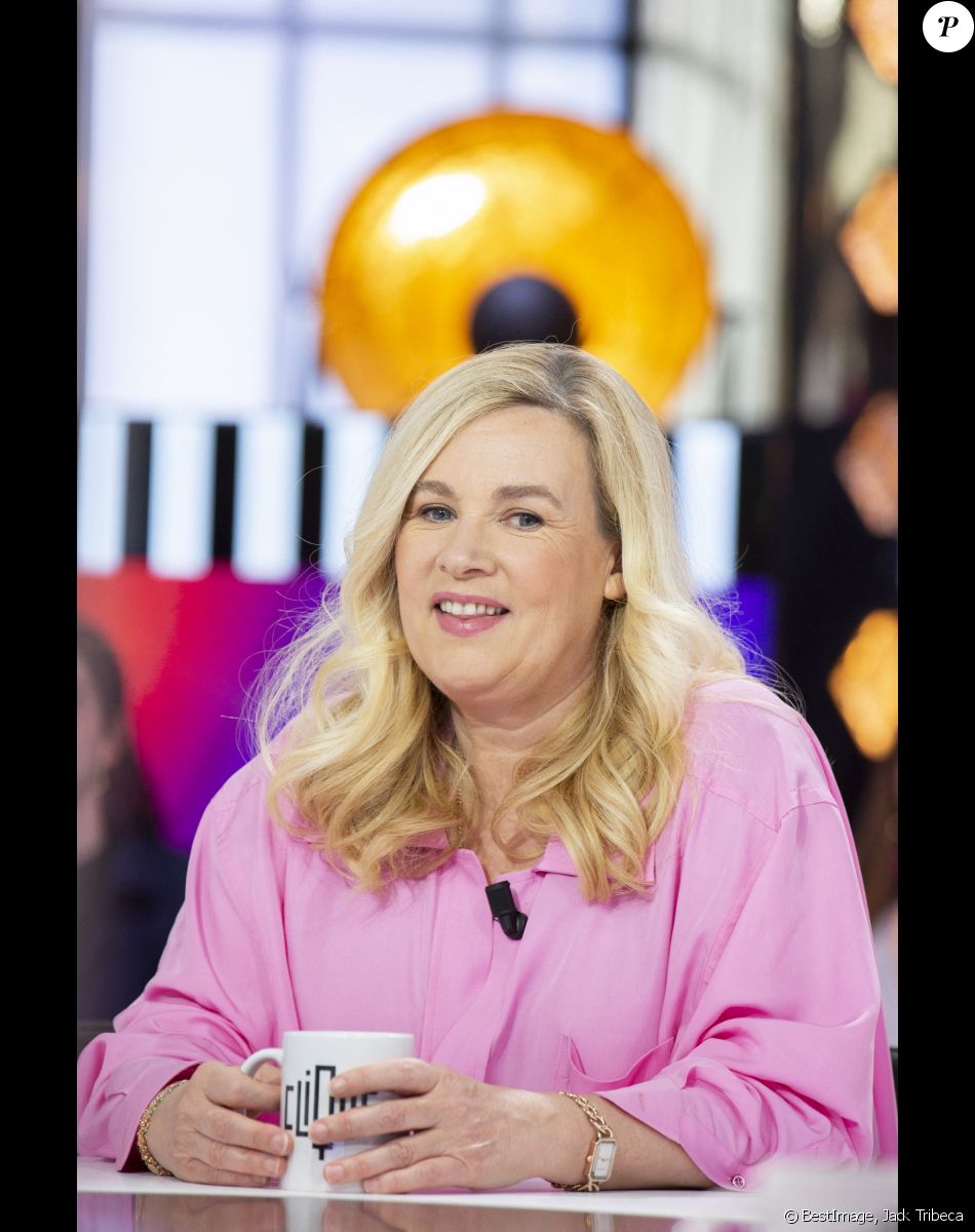 Exclusif - Hélène Darroze - Enregistrement de l'émission "Clique" présentée par M. Achour sur Canal Plus à Issy-les-Moulineaux le 11 mars 2020. © Jack Tribeca/Bestimage