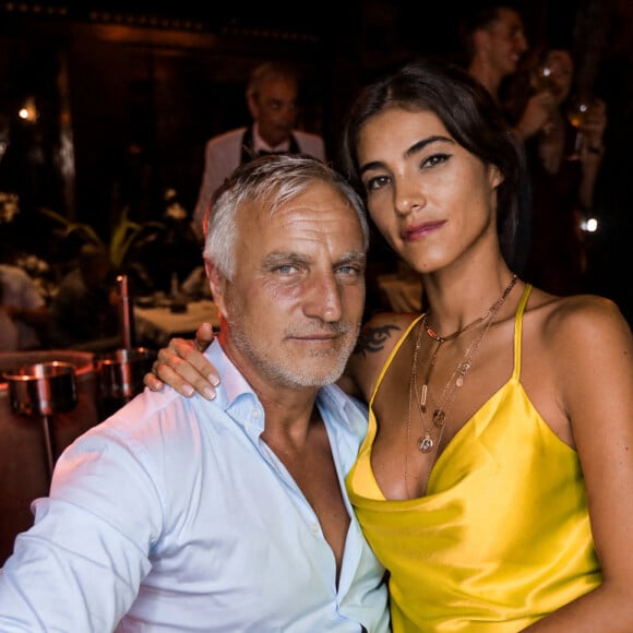 David Ginola et sa compagne Maeva Denat - Les people font la fête à la Gioia à Saint-Tropez. Eté 2020. © Arthur Wilhelm via Bestimage