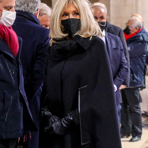 La Première Dame Brigitte Macron lors de la cérémonie solennelle d'entrée de la diva Joséphine Baker au Panthéon à Paris, France, le 30 novembre 2021. © Dominique Jacovides/Bestimage