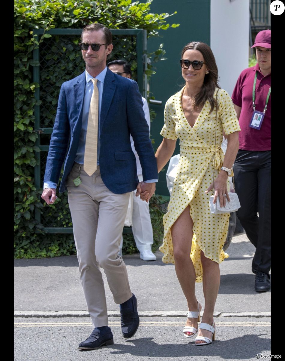 Pippa Middleton Matthews et son mari James Matthews arrivent à Wimbledon à Londres, le 12 juillet 2019.