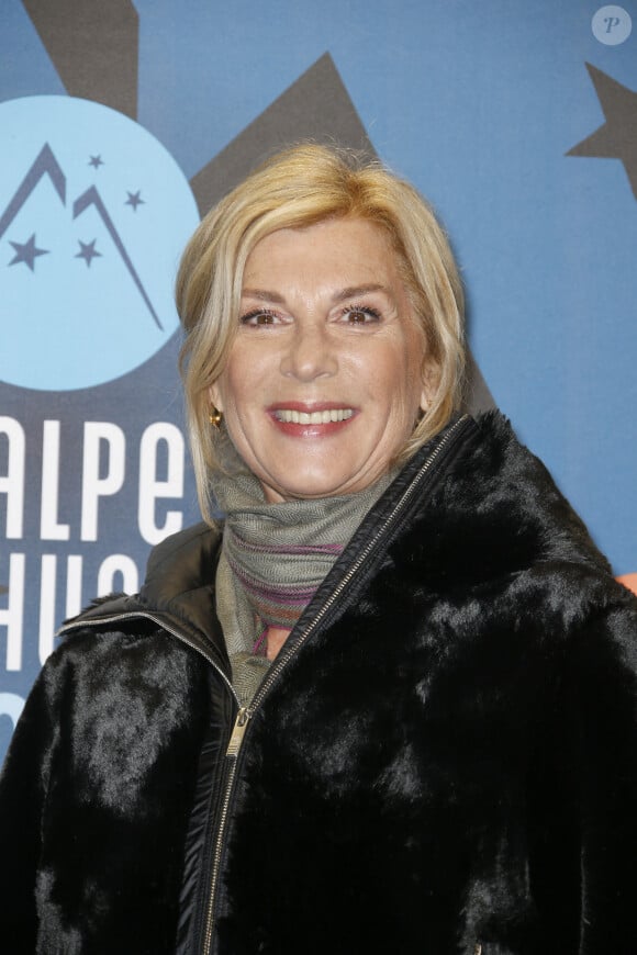 Michèle Laroque lors du photocall de la soirée d'ouverture de la 23ème édition du festival international du film de comédie l'Alpe d'Huez, Isère, France, le 14 janvier 2020. © Christophe Aubert/Bestimage 