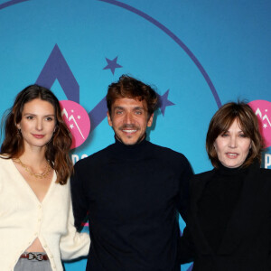 Les membres du jury, Joséphine Japy, Ruben Alves et Mathilde Seigner au photocall de la soirée d'ouverture de la 25ème édition du Festival international du film de comédie de l'Alpe d'Huez le 17 janvier 2022. © Dominique Jacovides / Bestimage