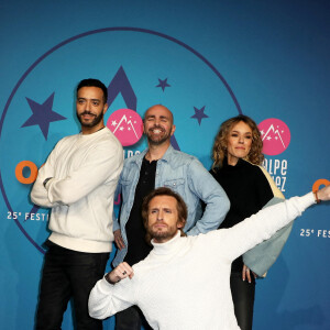 Tarek Boudali, Julien Arruti, Elodie Fontan et Philippe Lacheau au photocall de la soirée d'ouverture de la 25ème édition du Festival international du film de comédie de l'Alpe d'Huez le 17 janvier 2022. © Dominique Jacovides / Bestimage