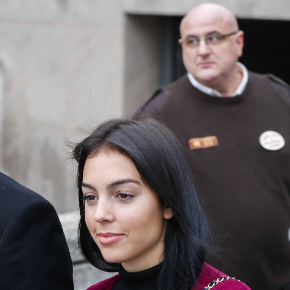 Cristiano Ronaldo quitte le tribunal avec sa compagne Georgina Rodríguez à Madrid le 22 janvier 2019.