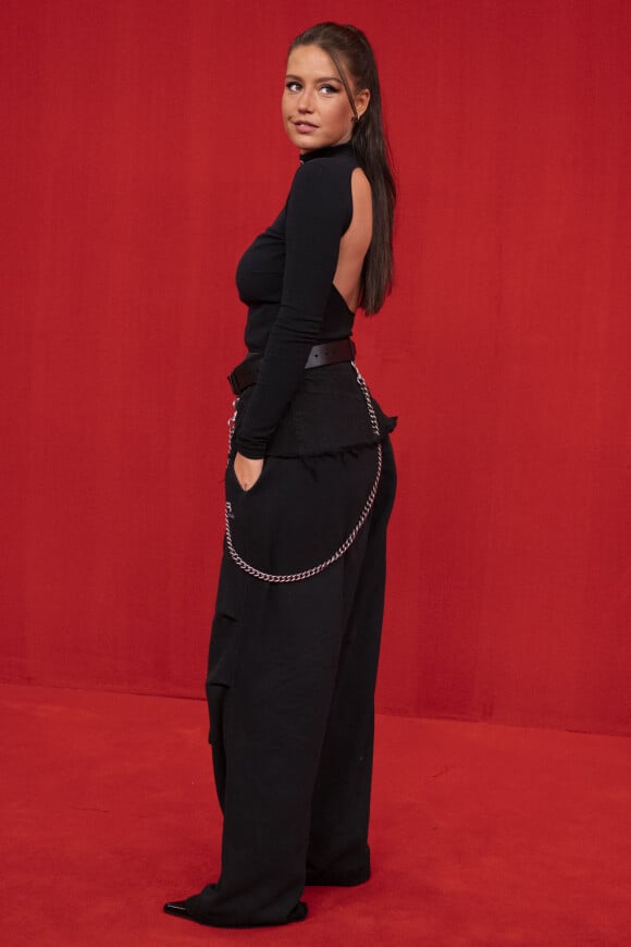Adèle Exarchopoulos - Défilé Balenciaga "Collection Prêt-à-Porter Printemps/Eté 2021" lors de la Fashion Week de Paris, le 2 octobre 2021. 
