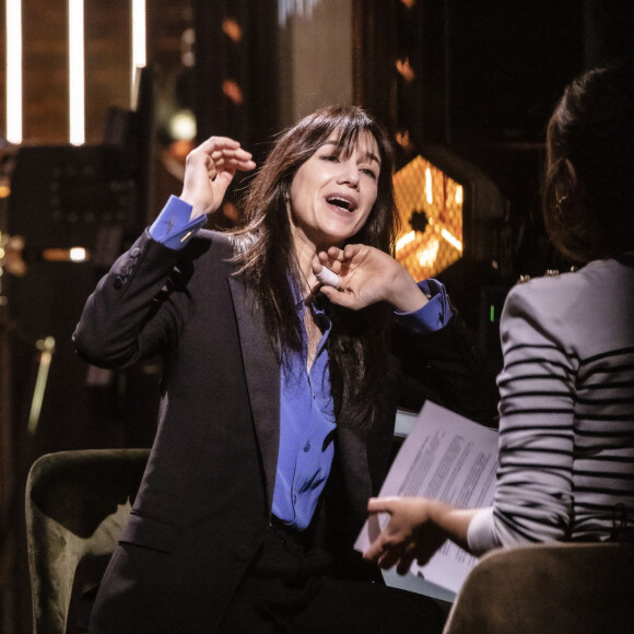 Exclusif - Charlotte Gainsbourg sur le plateau de l'émission "On Est En Direct" (OEED), présentée par L.Salamé et L.Ruquier, diffusée en direct sur France 2, à Paris, France, le 22 janvier 2022. © Jack Tribeca/Bestimage 