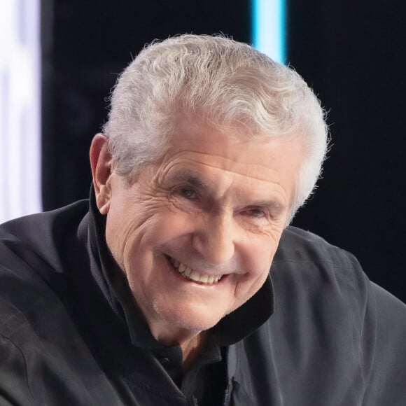 Claude Lelouch sur le plateau de l'émission Touche pas à mon poste (TPMP) diffusée en direct sur C8 le 18 janvier 2022 © Jack Tribeca / Bestimage 