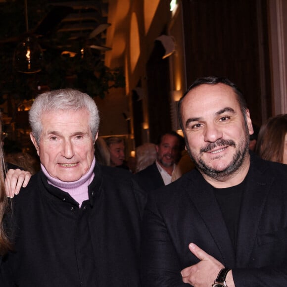 Frédéric Bel, Claude Lelouch, François-Xavier Demaison - Soirée d'inauguration du restaurant "Le Mimosa" (2 rue Royale 75008 Paris) de JF. Piège, B.Joannin (Président du Amiens SC) et B.Patou à Paris le 22 novembre 2021. © Rachid Bellak/Bestimage 