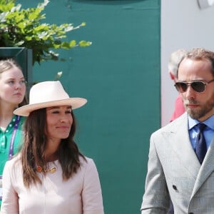 Pippa Middleton (Matthews) et son frère James Middleton assistent au championnat de Wimbledon à Londres, le 8 juillet 2019.