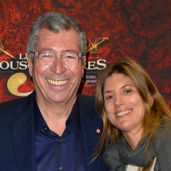 Exclusif - Patrick Balkany et sa fille Vanessa à la générale de la comédie musicale "Les 3 Mousquetaires" au Palais des Sports à Paris le 7 octobre 2016. © Coadic Guirec - Cyril Moreau