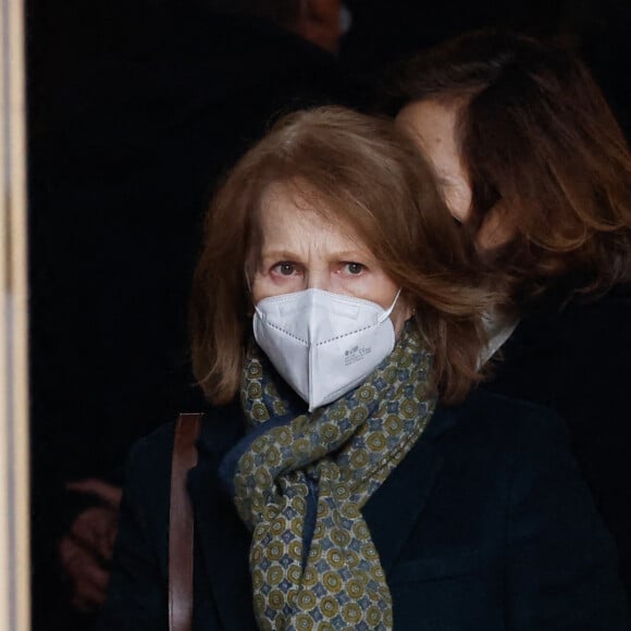 Nathalie Baye - Sorties des obsèques (bénédiction) de Gaspard Ulliel en l'église Saint-Eustache à Paris. Le 27 janvier 2022 © Jacovides-Moreau / Bestimage 