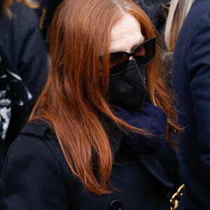 Isabelle Huppert - Sorties des obsèques (bénédiction) de Gaspard Ulliel en l'église Saint-Eustache à Paris. Le 27 janvier 2022 © Jacovides-Moreau / Bestimage 