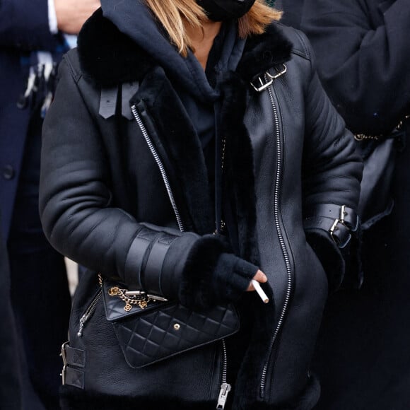 Alice Belaïdi - Sorties des obsèques (bénédiction) de Gaspard Ulliel en l'église Saint-Eustache à Paris. Le 27 janvier 2022 © Jacovides-Moreau / Bestimage 