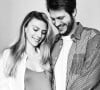 Paul Belmondo a annoncé qu'il allait être grand-père sur Instagram le 27 janvier 2022, avec une photo de sa belle-fille Méliné Ristiguian enceinte, aux côtés de son compagnon Alessandro Belmondo.