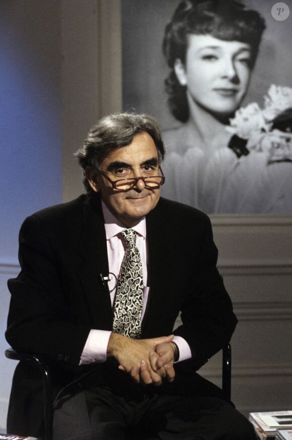 Bernard Pivot - En France, à Paris, sur un plateau de télévision, Bernard Pivot. Le 14 octobre 1994. © Bruno Schneider via Bestimage