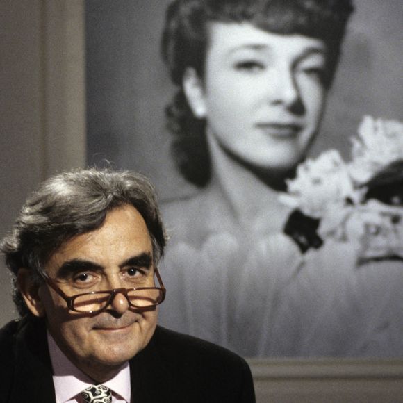 Bernard Pivot - En France, à Paris, sur un plateau de télévision, Bernard Pivot. Le 14 octobre 1994. © Bruno Schneider via Bestimage