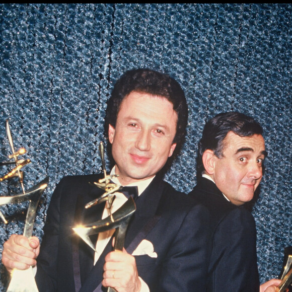 Bernard Pivot et Michel Drucker à la soirée des 7 d'or en 1987. 