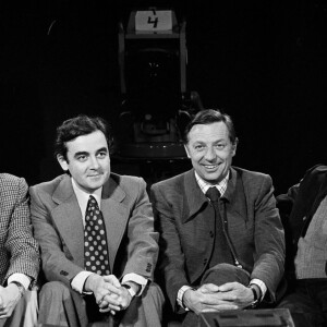 En France, André Bourin, Bernard Pivot, Claude Barma et Gilles Lapouge sur le plateau de l'émission "Ouvrez les guillemets". Le 8 octobre 1974 © Bernard Leguay via Bestimage