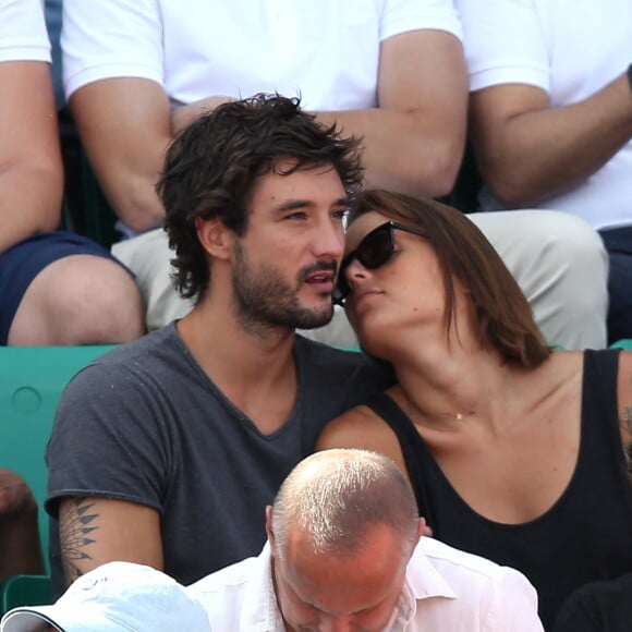 Laure Manaudou et Jérémy Frérot - People dans les tribunes lors de la finale des Internationaux de tennis de Roland-Garros à Paris, le 7 juin 2015.