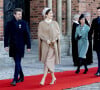 Le prince Frederik et la princesse Mary de Danemark, La princesse Marie et le prince Joachim de Danemark - Cérémonie de dépôt de gerbe à l'occasion du 50ème anniversaire de la mort de Frederik IX et la reine Ingrid sur la tombe de la cathédrale de Roskilde dans le cadre des célébrations du 50ème jubilé de la reine danoise à Roskilde, au Danemark.