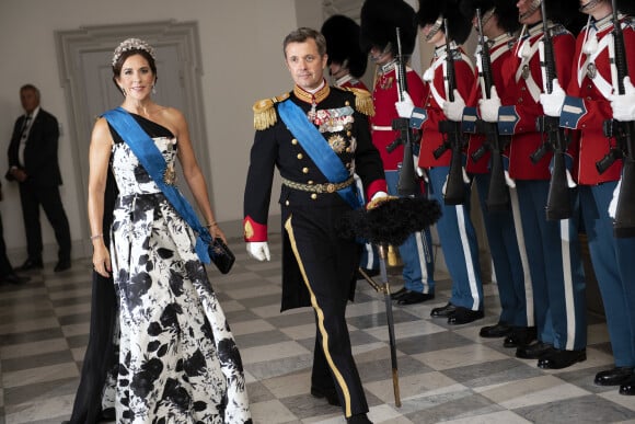 Le prince Frederik de Danemark et la princesse Mary de Danemark - Arrivées au dîner d'Etat donné au château de Christiansborg en l'honneur de la visite du président de la République française et sa femme la Première Dame à Copenhague, Danemark, le 29 août 2018.
