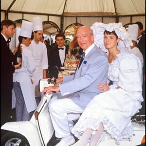 Caroline et Eddie Barclay le jour de leur mariage en 1988, à Paris.