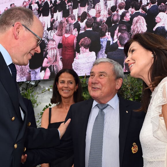 Exclusif - Le prince Albert II de Monaco, Caroline Barclay et son ami Sol Kerzner (homme d'affaires sud-africain, fondateur du complexe hôtelier Atlantis Paradise Island), participent à la cérémonie d'intronisation des nouveaux membres du Yacht Club de Monaco le 21 juin 2017 au Yacht Club de Monaco. © Bruno Bebert / Bestimage