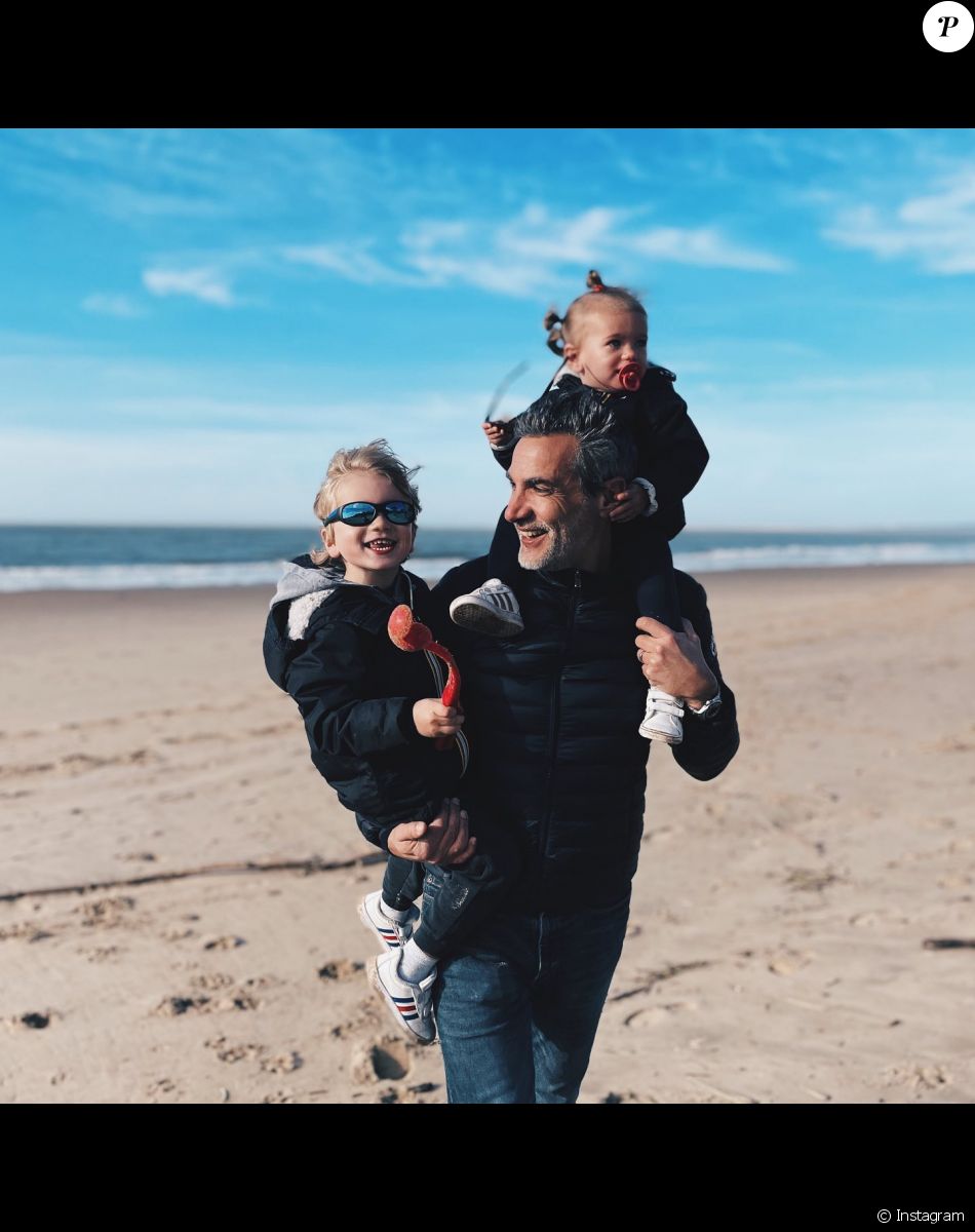 Patrick Guérineau en famille à la plage, janvier 2022