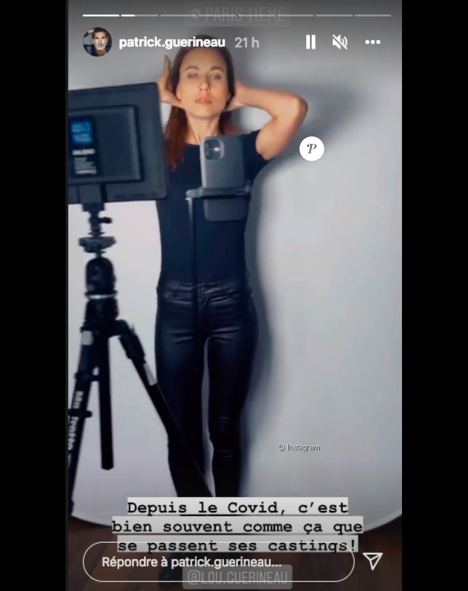 Lou Guérineau, la femme de Patrick, passe un casting de mannequin dans leur appartement, le 31 janvier 2022