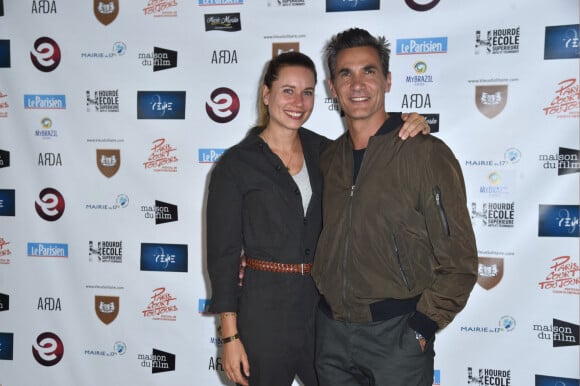 Patrick Guérineau et sa femme Lou lors du photocall de la 2ème édition du festival "Paris Court Toujours" au Théâtre de l'Européen à Paris le 20 septembre 2019. © Giancarlo Gorassini / Bestimage  